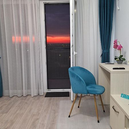 Peace House Apartment Орадеа Екстериор снимка
