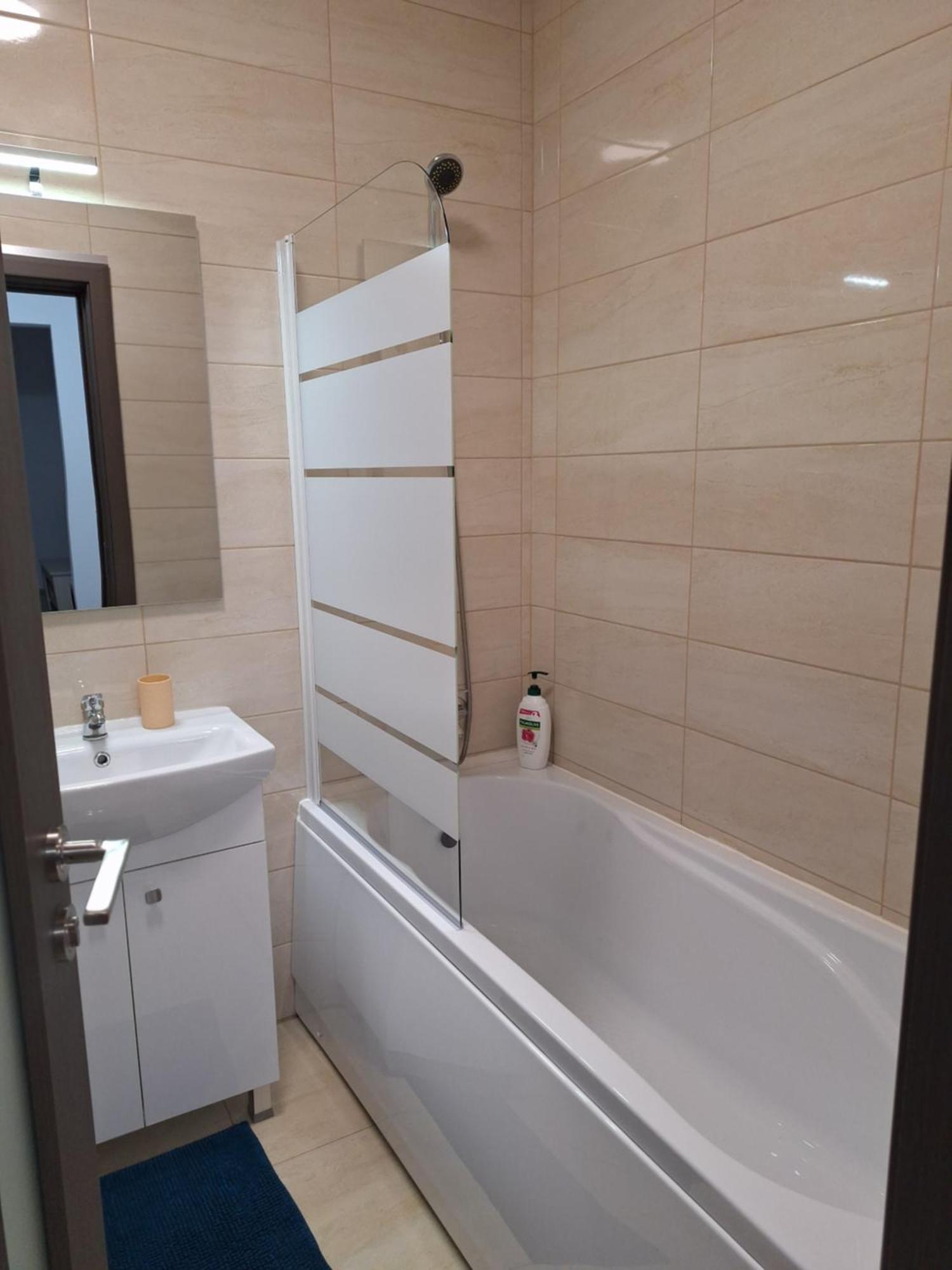 Peace House Apartment Орадеа Екстериор снимка